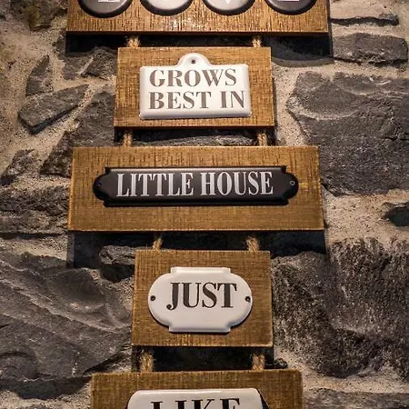Ferienhaus Little Townhouse Funchal (Madeira)