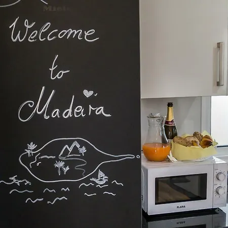 Little Townhouse * Funchal (Madeira)